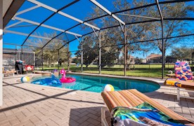 3 Miles to Disney, Newly Remodeled, Sunny Pool+Spa, Open Backyard
