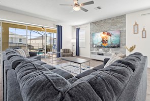 Solara Resort Vacation Home | Massive 6 Bed, 4½ Bath Villa