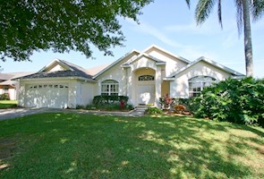 3 Bedroom 2 Bath Florida Villa to Rent on Westridge near Disney