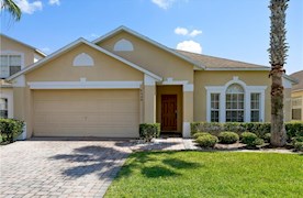 4 Bed, 3 Bath Lake View Villa with Games Room 