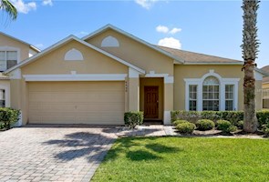 4 Bed, 3 Bath Lake View Villa with Games Room 