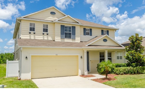 The Retreat at Legacy Park Luxury 5 Bed, 4.5 Bath Villa Sleeps 12