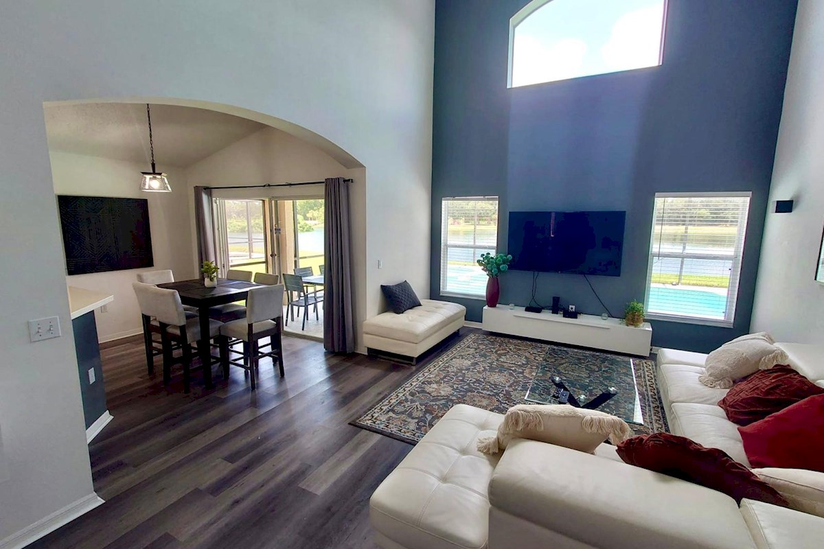 LIVING ROOM BREAKFAST AREA