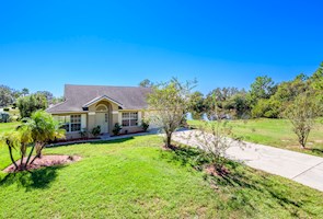 Sunridge Woods 3 Bedroom 2 Bath Florida Villa
