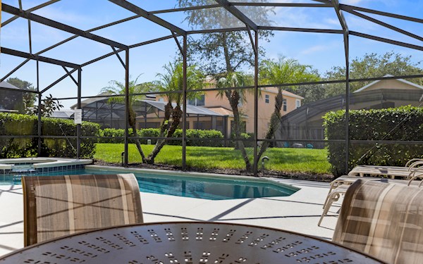 Spacious 5 Bed Villa | Superior Gated Resort |  10 Min to Disney